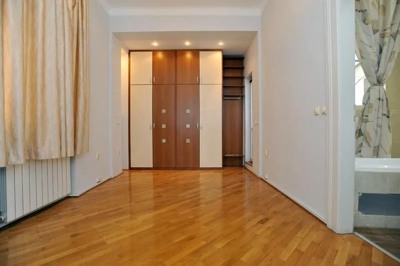 Rent, office space, 160m², Stari Grad, Beograd
