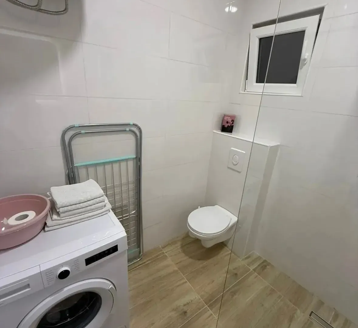 Izdavanje, jednosoban stan, 55m², Gradiošnica, Tivat
