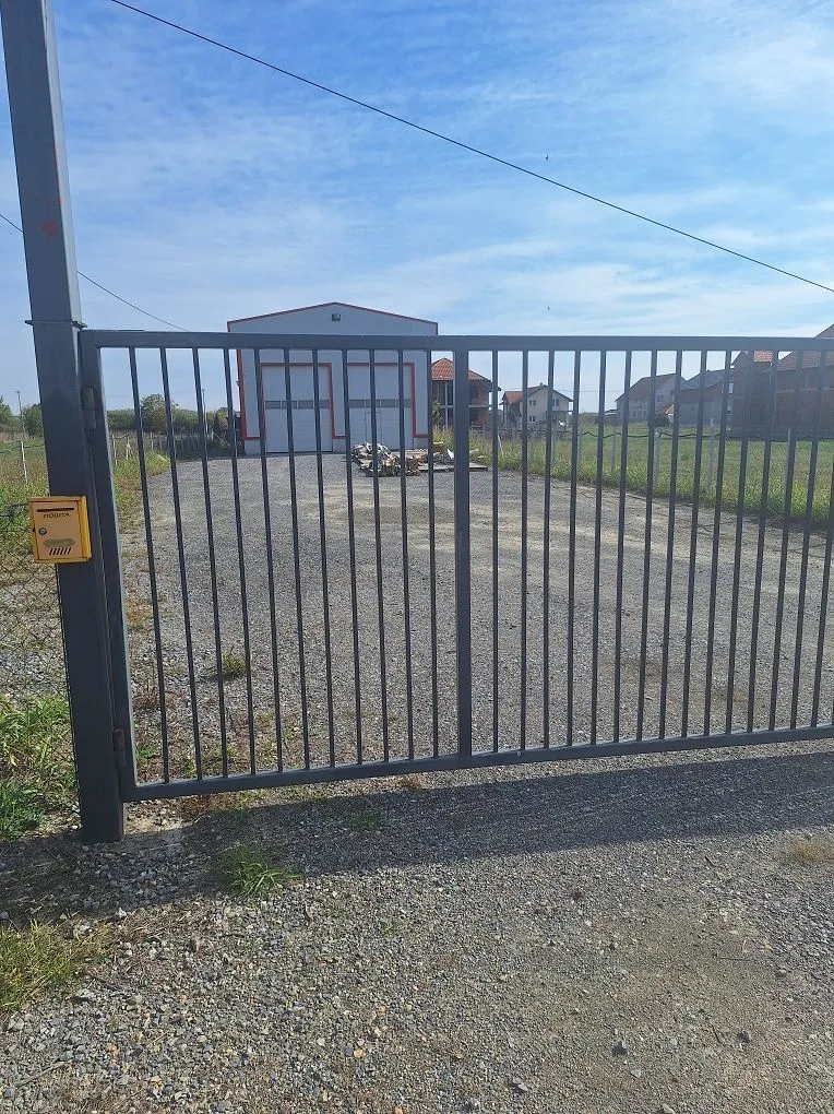 Rent, office space, 230m², Borča 1, Borča Sve Podlokacije