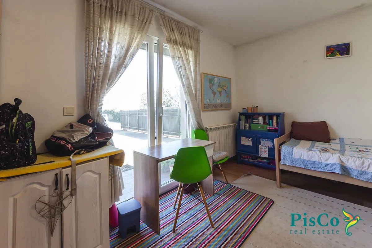 Prodaja, kuća, 150m², Tološi, Podgorica