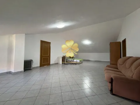 Rent, house, 400m², Zlatica, Podgorica - image 19