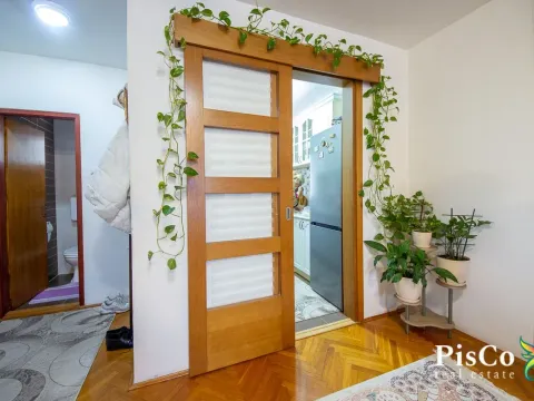 Sale, two bedroom apartment, 75m², Budva, Crna Gora - image 10