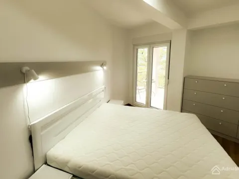 Prodaja, dvosoban stan, 72m², Tivat, Crna Gora - image 8