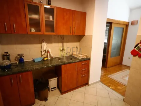 Prodaja, dvosoban stan, 92m², Stari Aerodrom, Podgorica - image 4