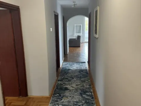 Izdavanje, stan, 151m², Savski Venac, Beograd - image 13