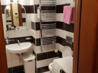 Izdavanje, jednosoban stan, 53m², Centar, Podgorica - image 9