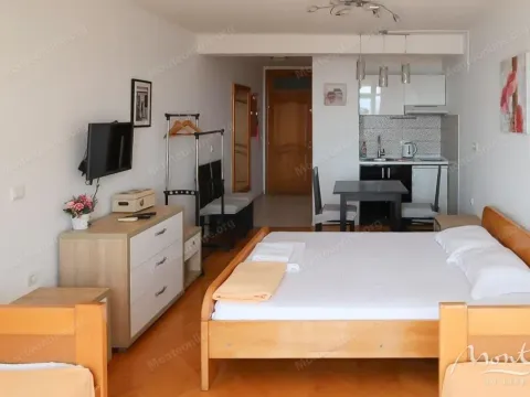 Prodaja, garsonjera, 30m², Rafailovići, Budva - image 2