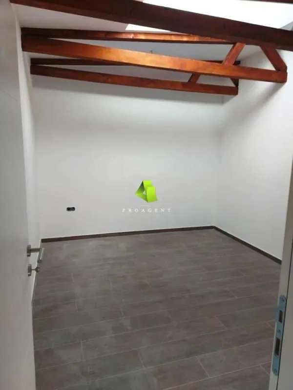 Rent, office space, 240m², Medijana, Niš