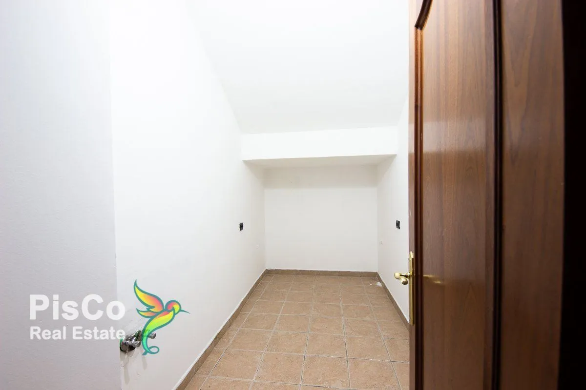 Rent, office space, 212m², Centar, Podgorica