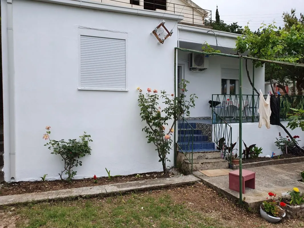 Prodaja, kuća, 77m², Sutomore, Bar