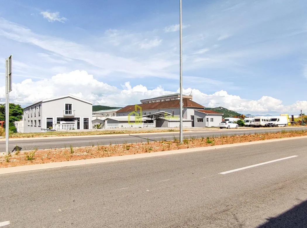 Sale, office space, 1500m², Mareza, Podgorica