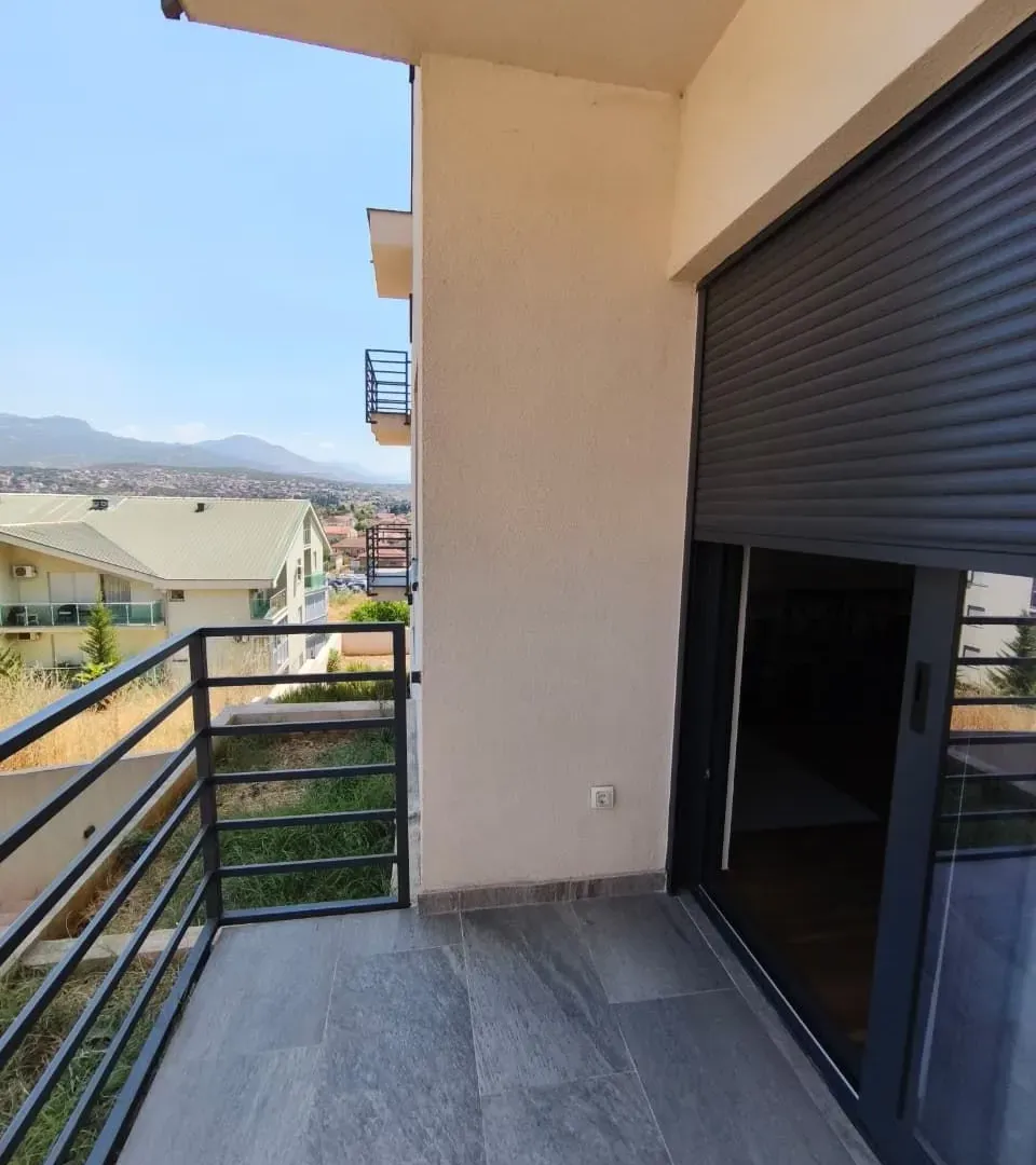 Izdavanje, kuća, 30m², Gorica C, Podgorica