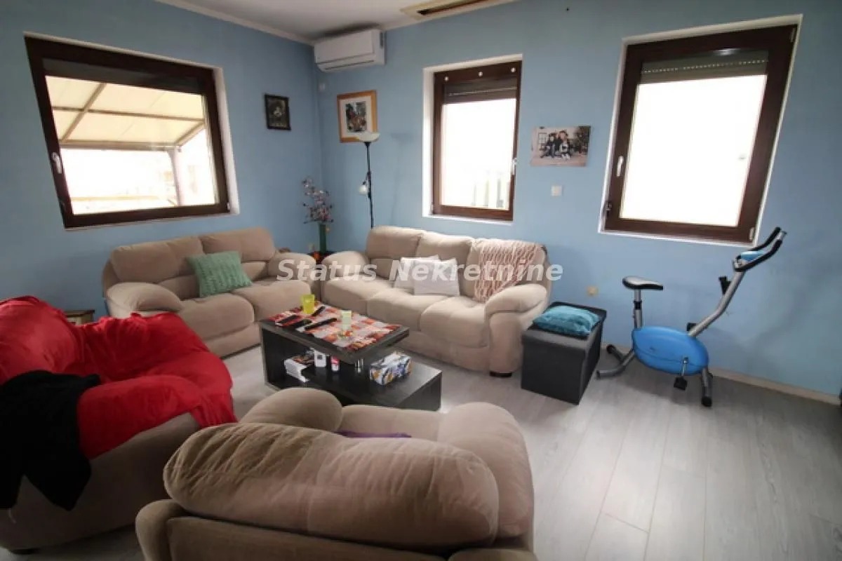 Prodaja, kuća, 230m², Adice, Novi Sad Sve Podlokacije