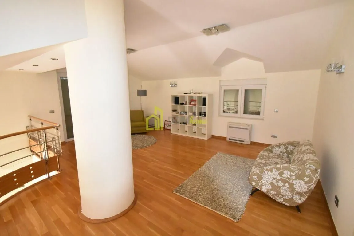 Rent, house, 212m², Donji Kokoti, Podgorica
