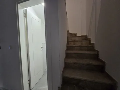 Prodaja, jednosoban stan, 74m², Centar, Budva - image 16