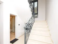 Izdavanje, kuća, 180m², Gornja Gorica, Podgorica - image 48