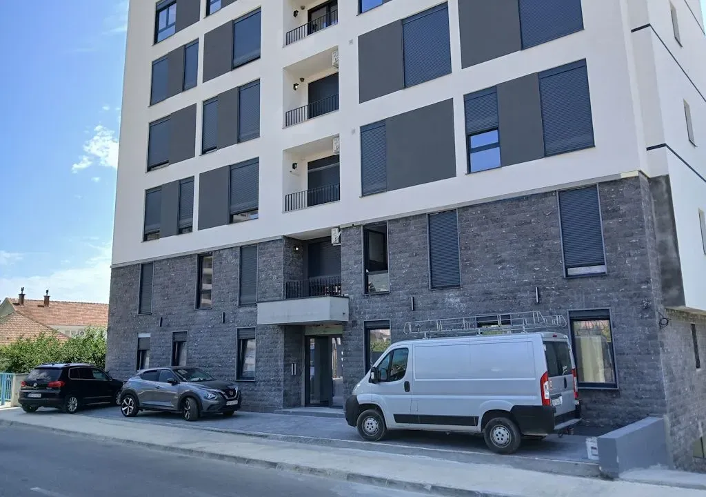 Sale, three bedroom apartment, 73m², Ilino, Bar