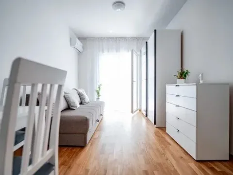 Sale, one bedroom apartment, 46m², Podkošljun, Budva - image 11