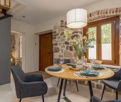 Prodaja, kuća, 110m², Škaljari, Kotor - image 15