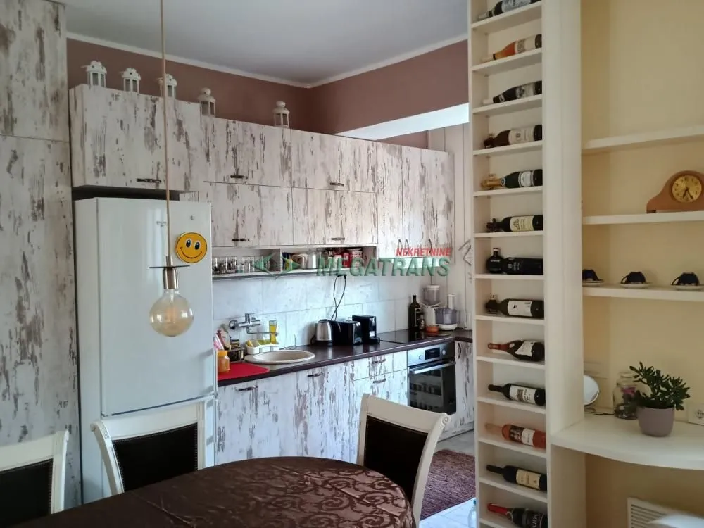 Izdavanje, trosoban stan, 74m², Novi Sad Sve Podlokacije, Novi Sad