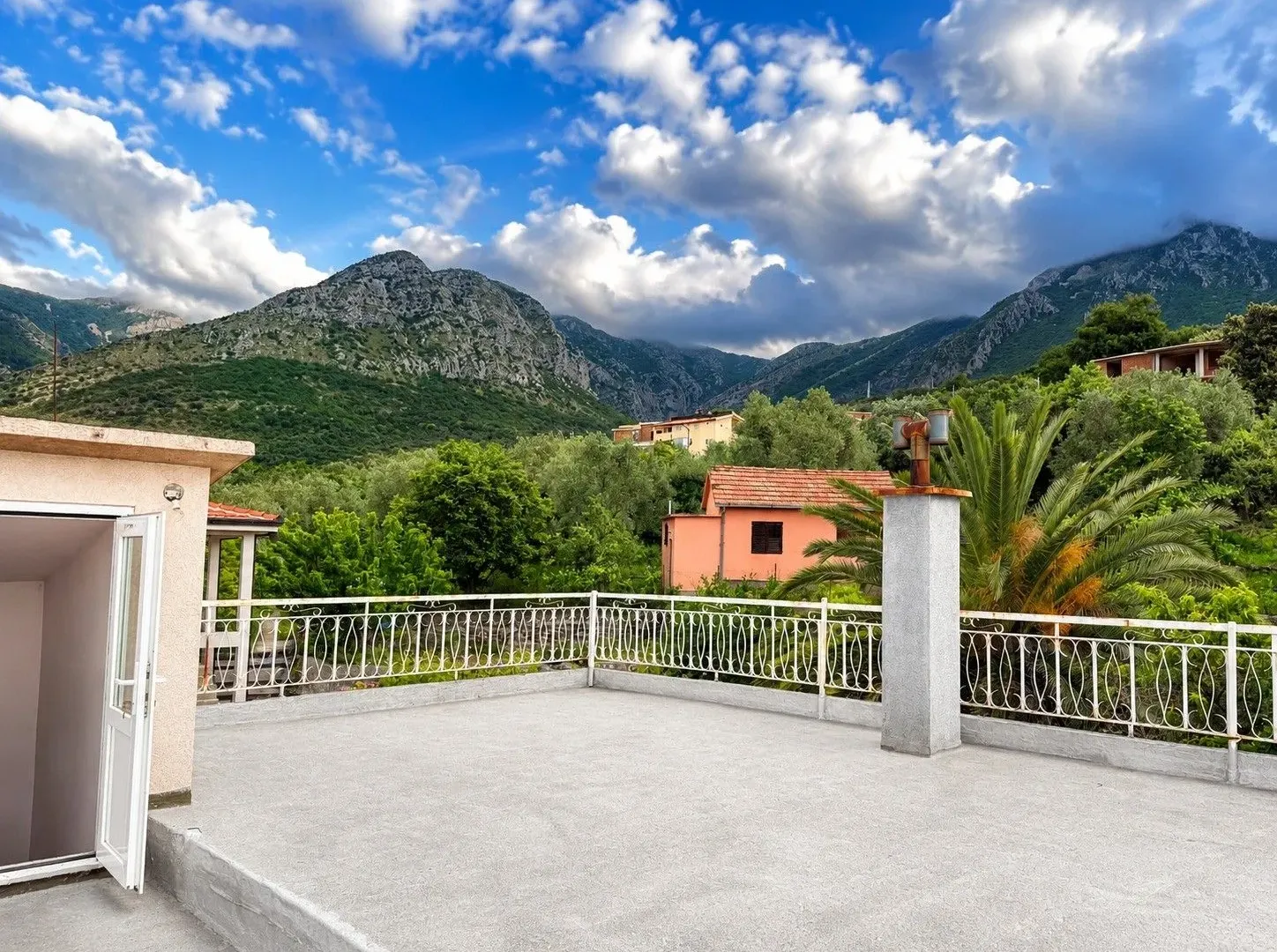 Sale, house, 202m², Stari Bar, Bar