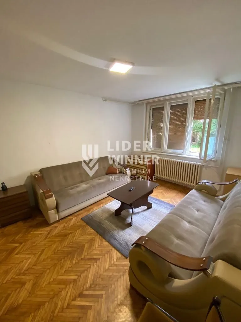 Prodaja, jednosoban stan, 39m², Gundulićev Venac, Beograd