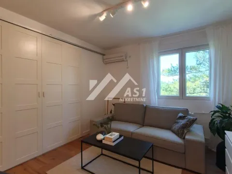 Izdavanje, jednosoban stan, 30m2, Rotkvarija, Novi Sad, Novi Sad Izdavanje, jednosoban stan, 30m2, Rotkvarija, Novi Sad, Novi Sad