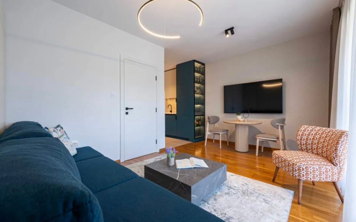 Izdavanje, stan, 26m², Centar, Tivat