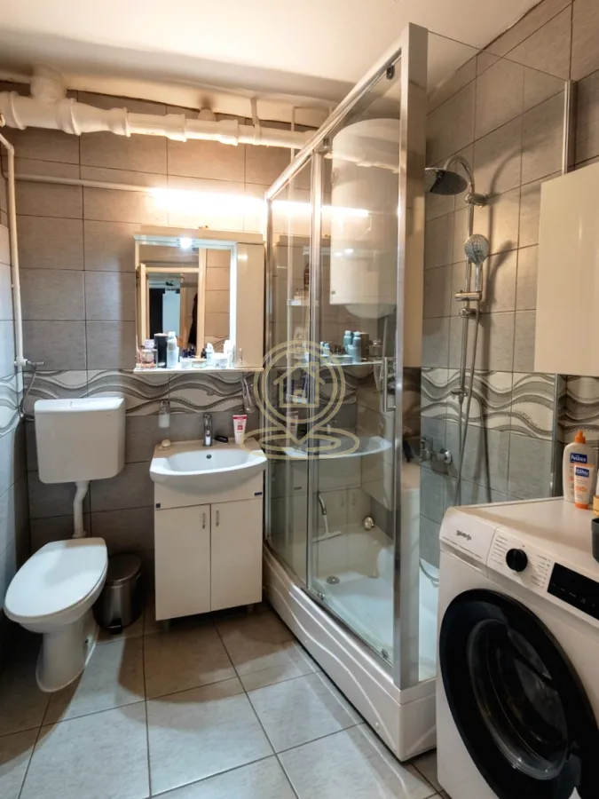 Prodaja, trosoban stan, 75m², Medijana, Niš