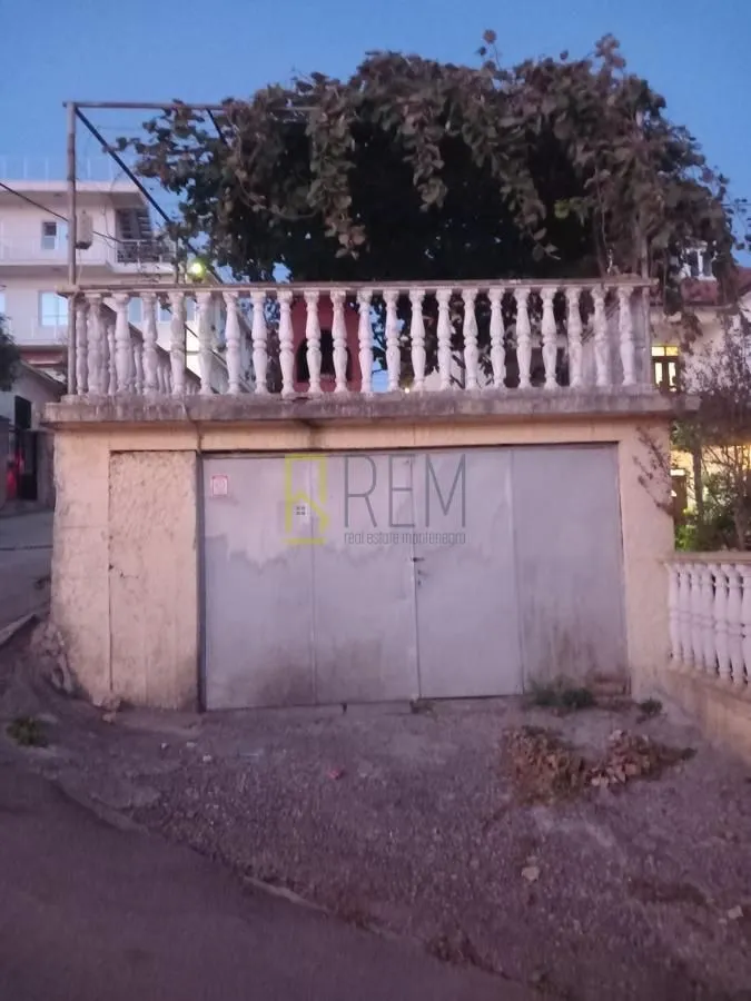 Sale, house, 250m², Ulcinj, Crna Gora