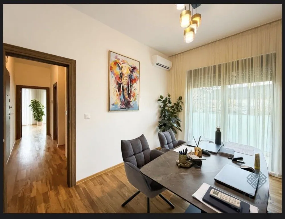Prodaja, dvosoban stan, 52m², Tološka šuma, Podgorica