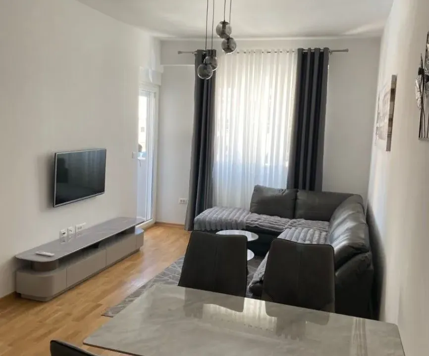 Izdavanje, jednosoban stan, 45m², Zabjelo, Podgorica