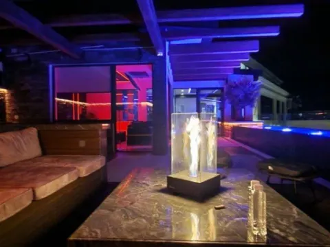 Sale, three bedroom apartment, 272m², Ivanovići, Budva - image 9