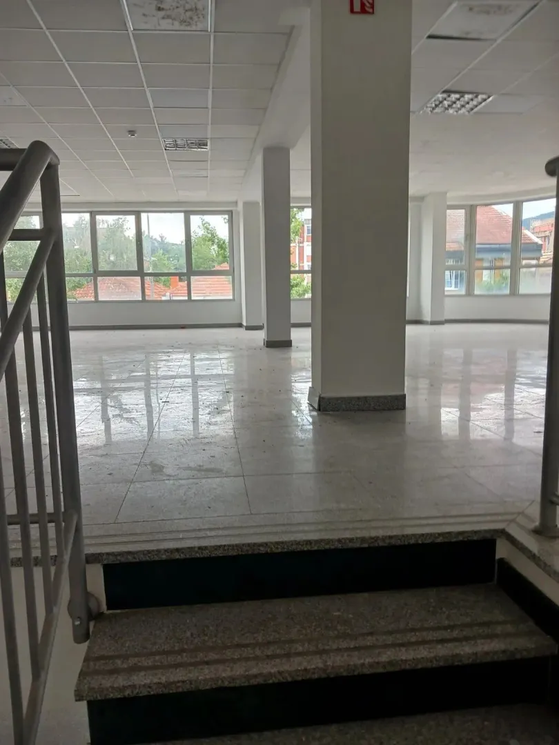Rent, office space, 490m², Arandjelovac, Srbija