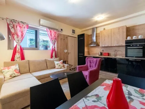 Prodaja, kuća, 507m², Dobrota, Kotor - image 42