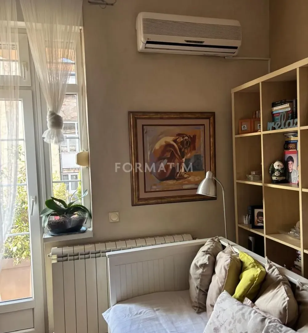 Prodaja, dvosoban stan, 57m², Cvetni Trg, Vračar Sve Podlokacije