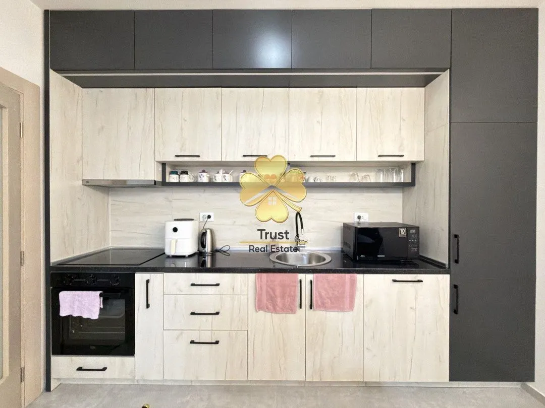Izdavanje, dvosoban stan, 70m², Stara Varoš, Podgorica