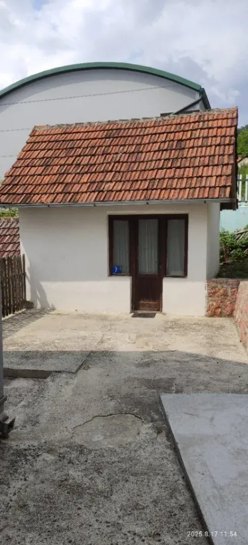 Sale, house, 250m², Kosjerić, Srbija