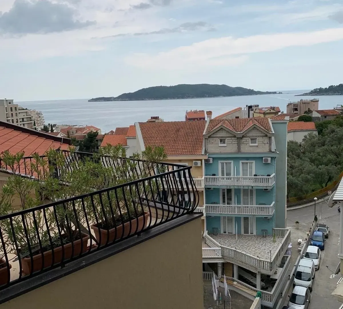 Sale, one bedroom apartment, 55m², Rafailovići, Budva