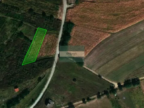 Zemljište in Majur