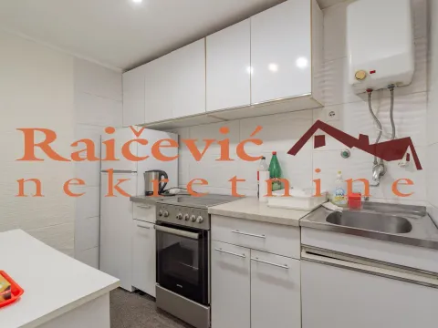 Sale, one bedroom apartment, 40m², Kalenić Pijaca, Vračar Sve Podlokacije - image 15