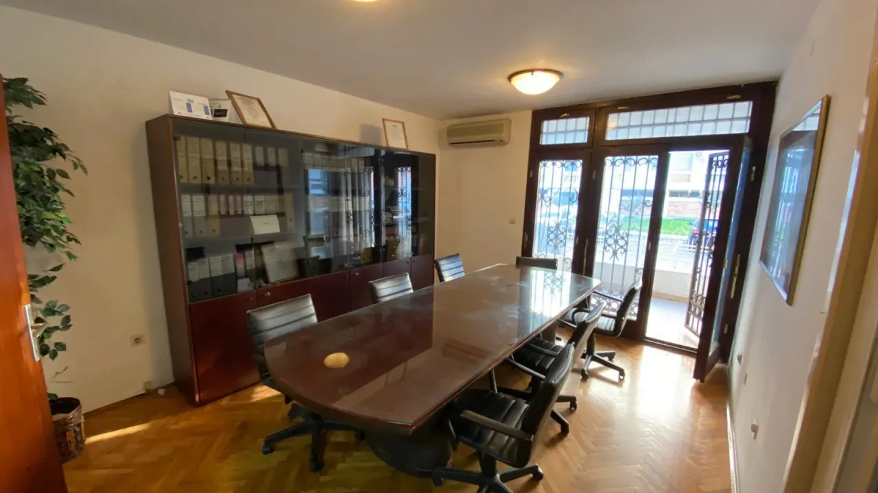Sale, two bedroom apartment, 62m², Centar, Bar