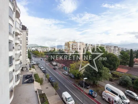 Rent, one bedroom apartment, 38m², Pobrežje, Podgorica - image 9