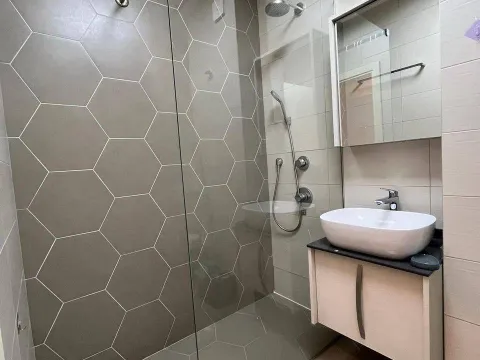 Izdavanje, jednosoban stan, 60m², Dobrota, Kotor - image 2