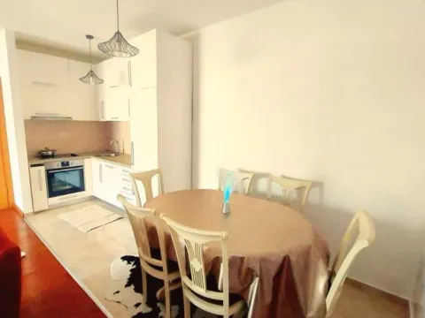 Izdavanje, dvosoban stan, 70m², Ljubović, Podgorica - image 4