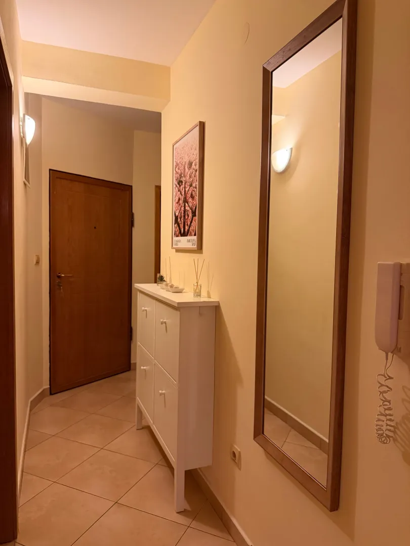 Izdavanje, trosoban stan, 80m², Đenovići, Herceg Novi