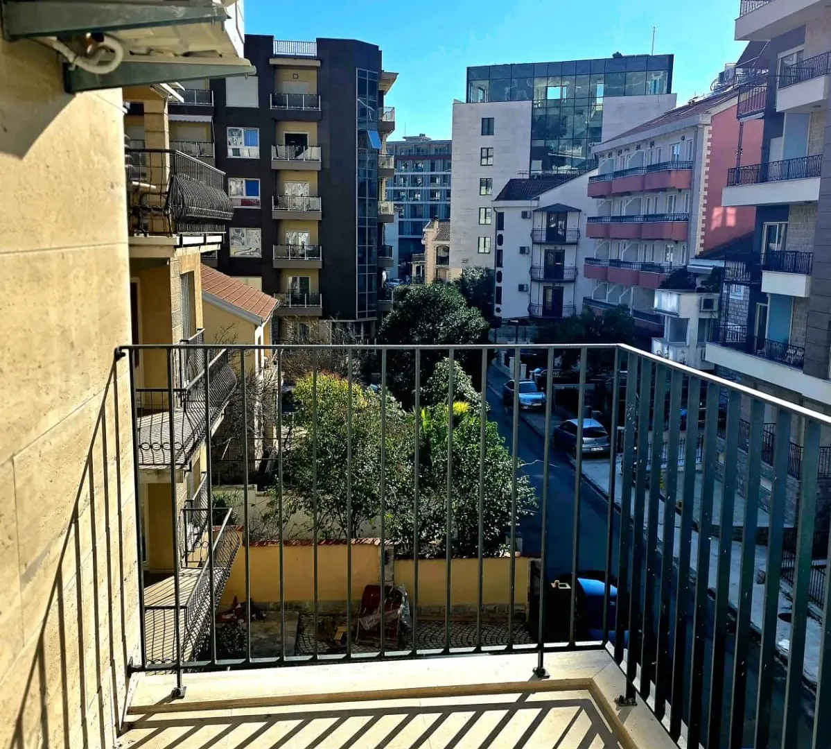 Prodaja, dvosoban stan, 65m², Centar, Budva