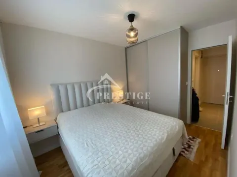 Izdavanje, jednosoban stan, 42m², Pobrežje, Podgorica - image 3
