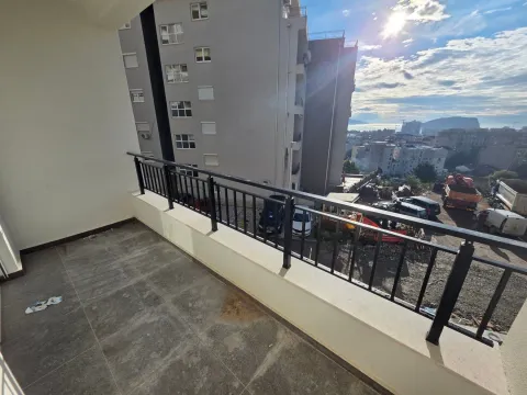 Prodaja, dvosoban stan, 64m², Budva, Crna Gora - image 11