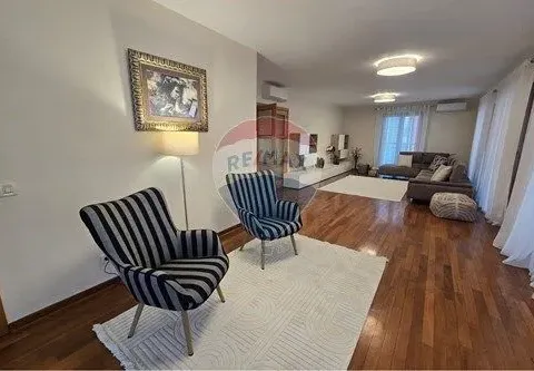 Izdavanje, stan, 200m², Gorica C, Podgorica - image 12